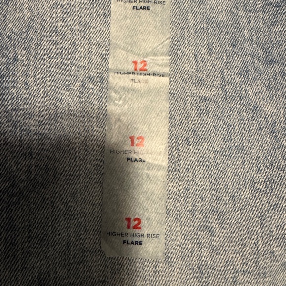 Old Navy Higher High-Rise Flare Nicky Jean Raw Hem Size 12 NEW - Picture 3 of 9